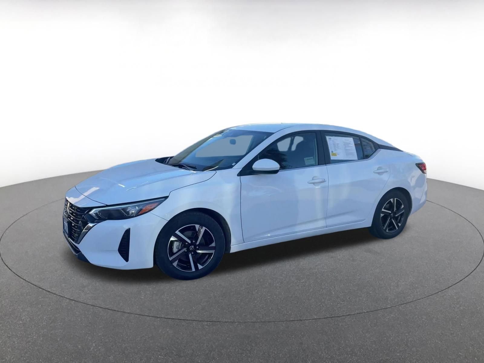 Used 2025 Nissan Sentra SV image 8