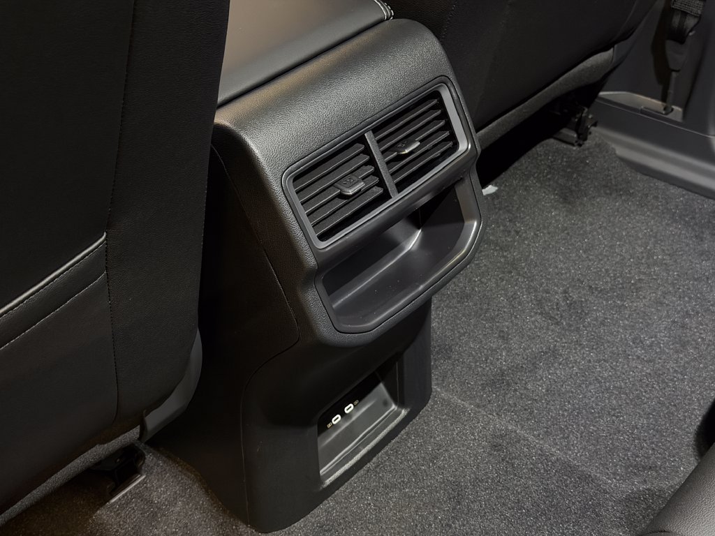 New 2026 Volkswagen Atlas Cross Sport SE AWD/4WD image 23