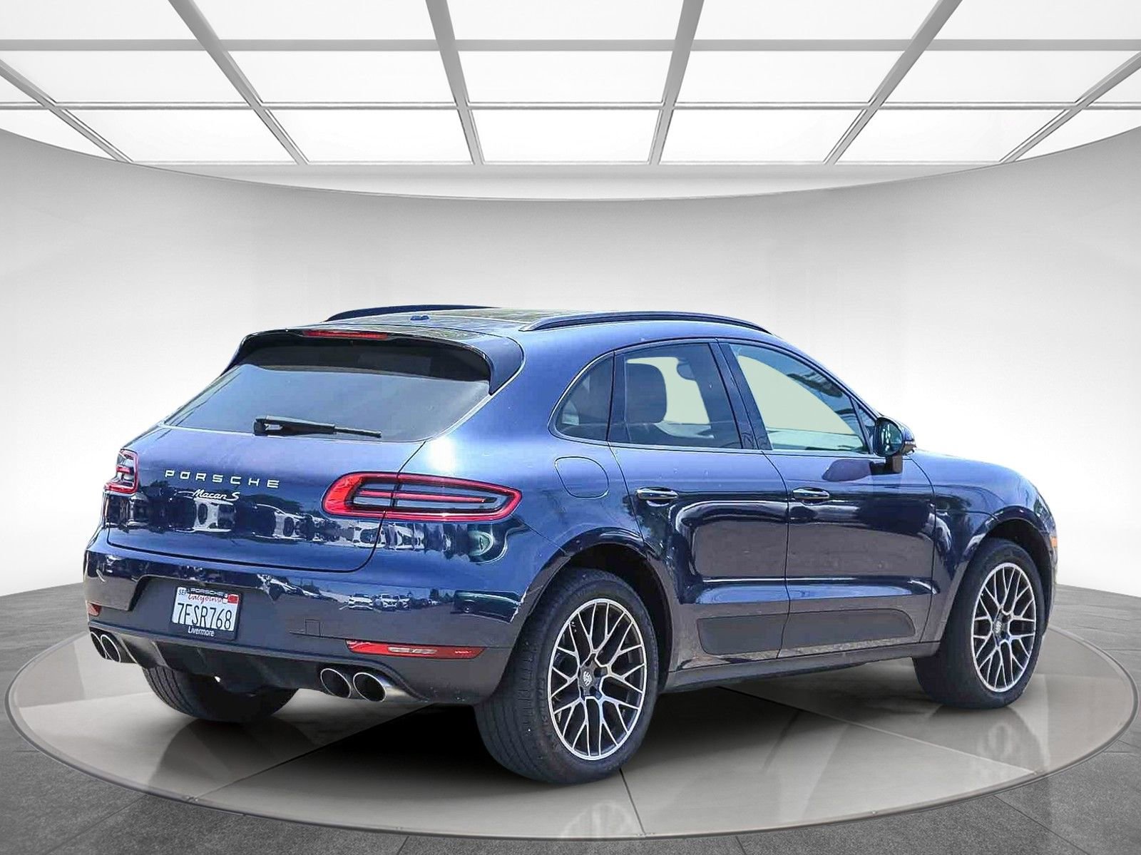 Used 2015 Porsche Macan S AWD/4WD image 3