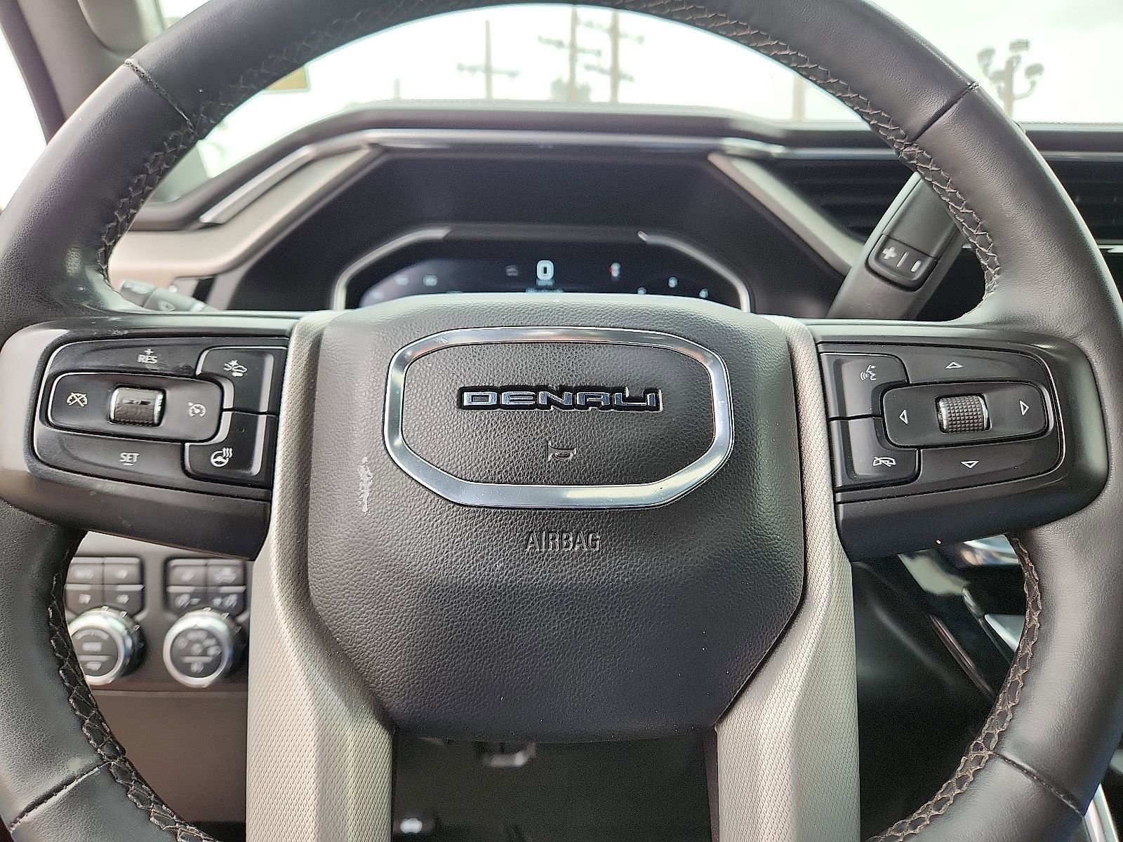 Used 2024 GMC Sierra 2500 Denali w/ Denali Reserve Package AWD/4WD image 19