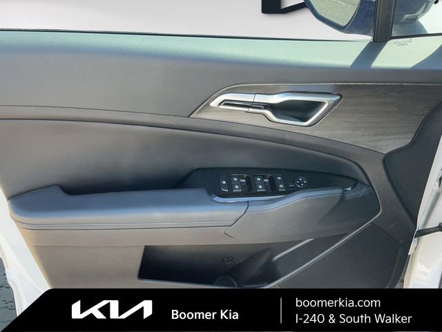 Used 2024 Kia Sportage X-Line w/ X-Line Premium Package image 16