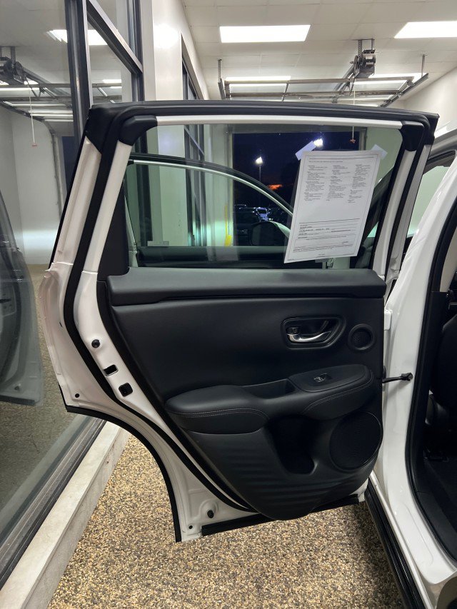 Used 2024 Honda HR-V EX-L image 17