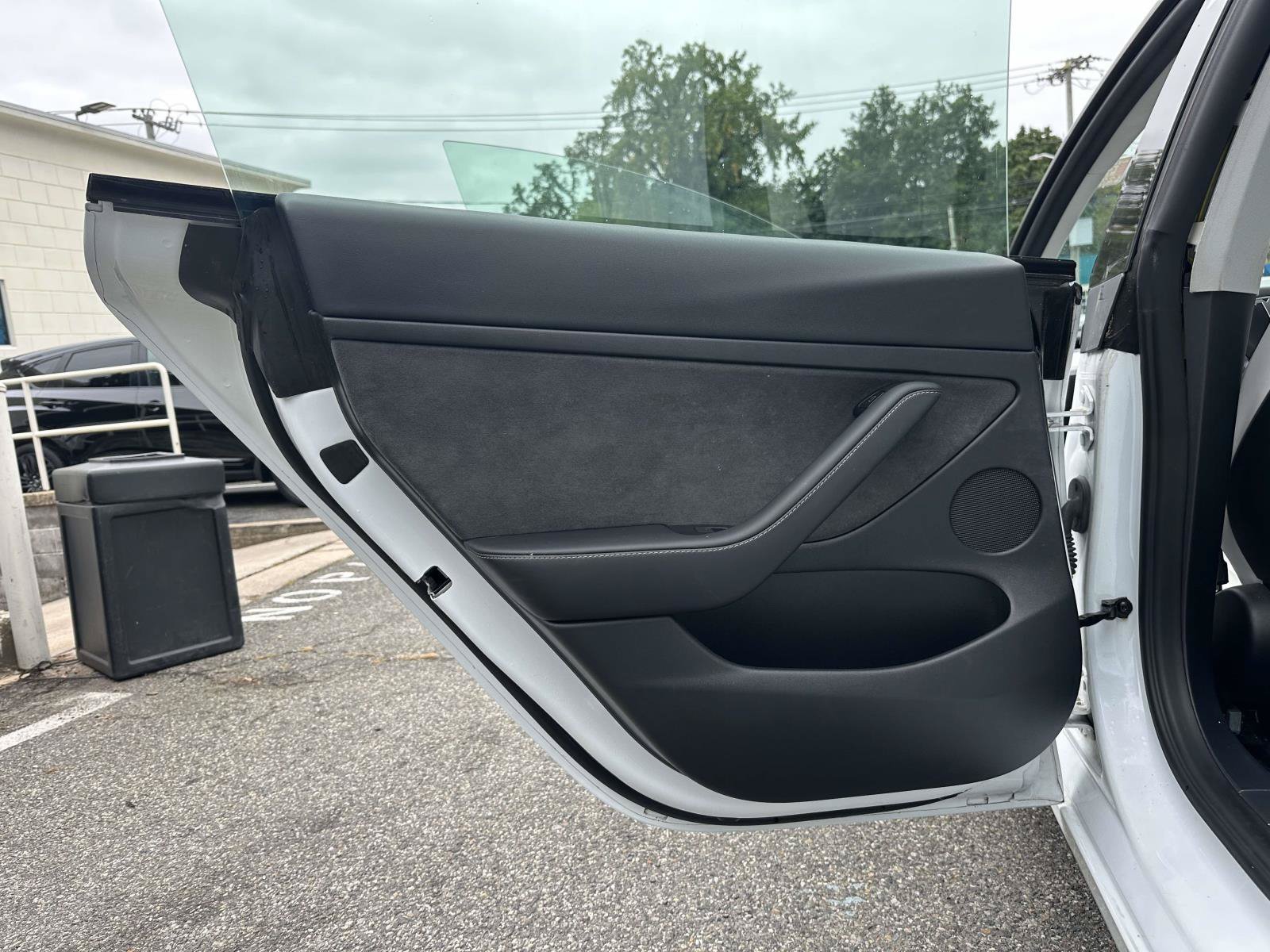 Used 2023 Tesla Model 3 Standard Range RWD image 18