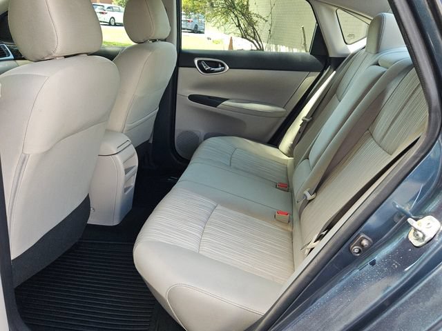 Used 2016 Nissan Sentra FWD image 11