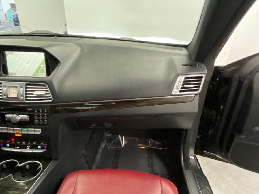 Used 2015 Mercedes-Benz E 400 4MATIC Coupe image 26