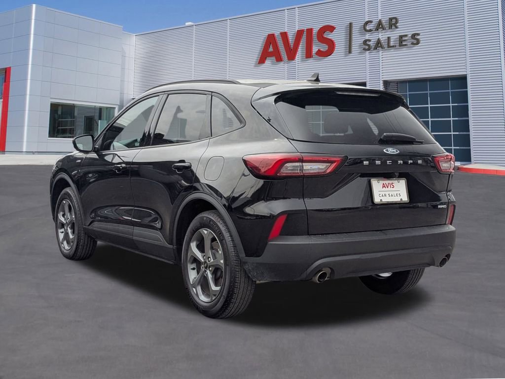 Used 2025 Ford Escape ST-Line image 3