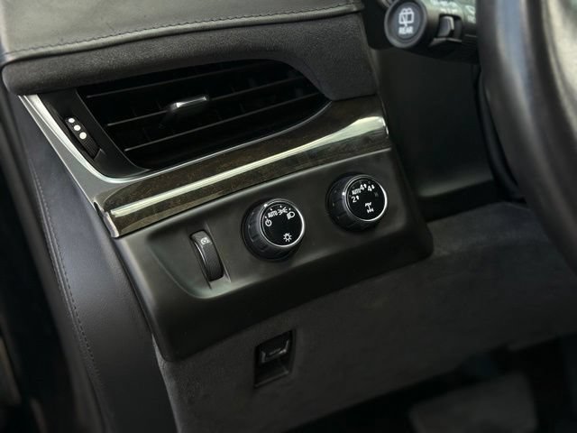 Used 2020 Cadillac Escalade Platinum AWD/4WD image 9