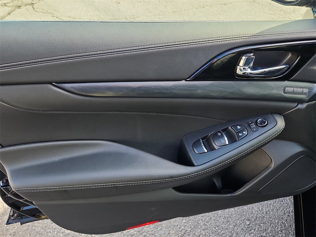 Certified 2023 Nissan Maxima Platinum w/ Sport Mat Group image 13