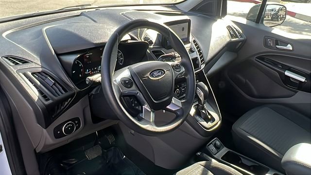 Used 2022 Ford Transit Connect XLT image 16