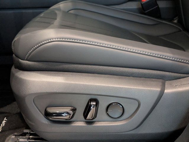 New 2026 Lexus TX 500h AWD image 4