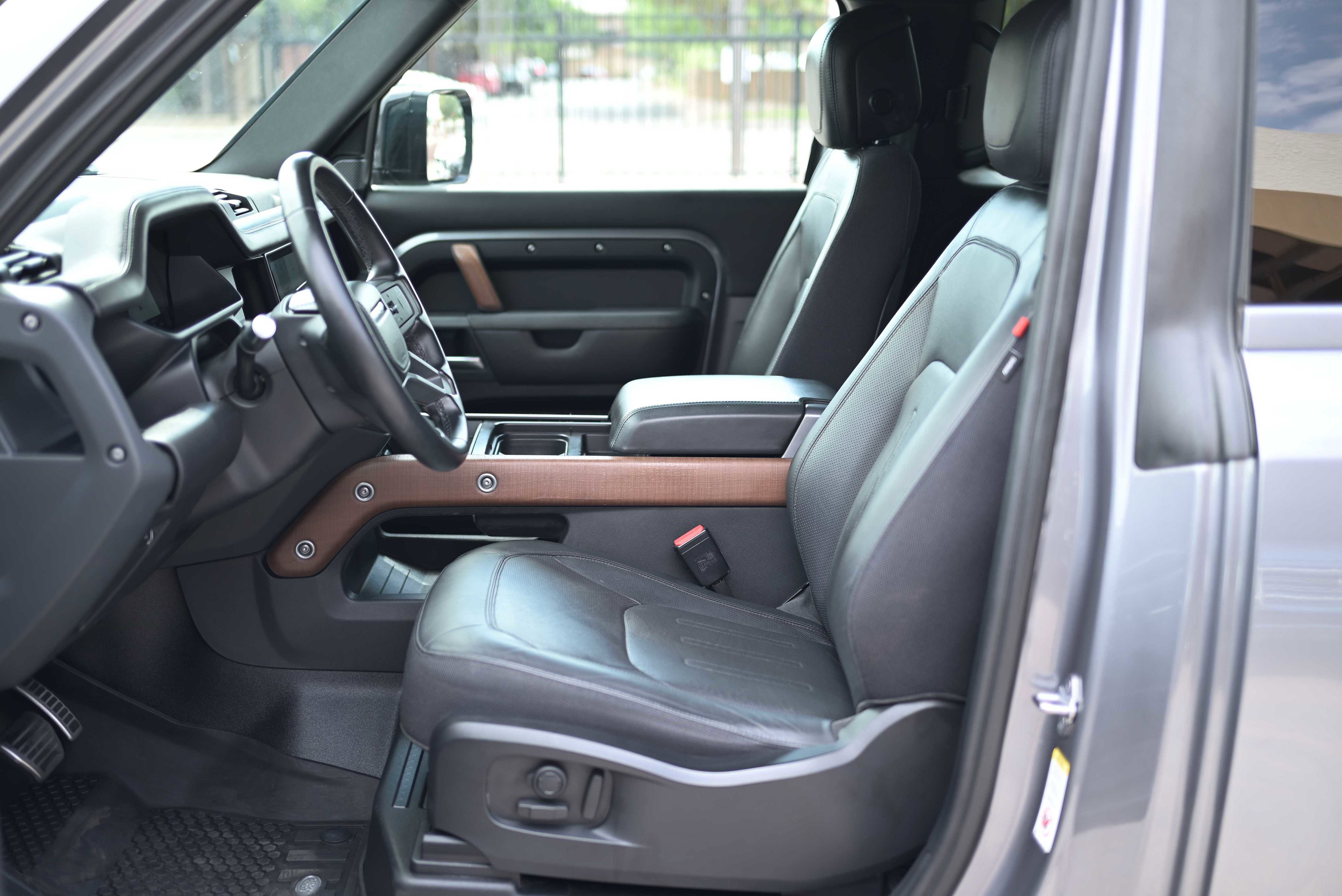 Used 2021 Land Rover Defender 90 X image 9