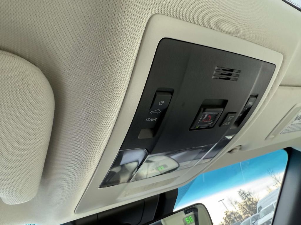 Used 2022 Lexus ES 350 Premium image 24