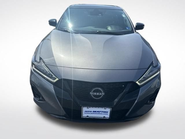 Used 2023 Nissan Maxima SR w/ Sport Mat Group FWD image 8