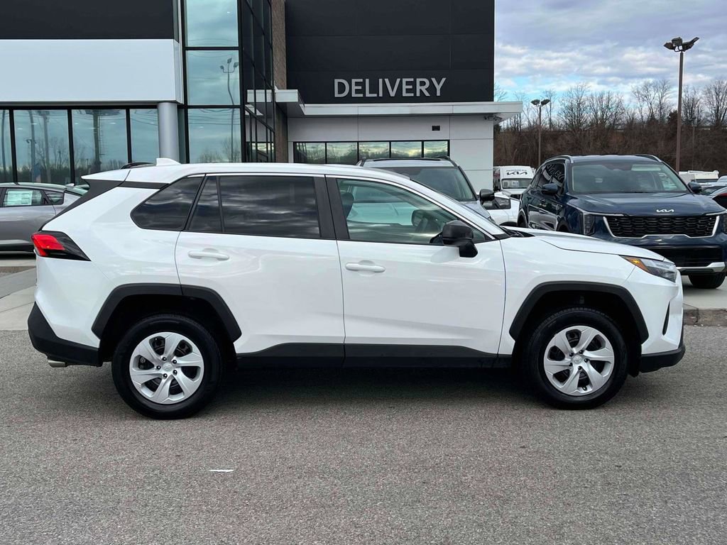 Used 2024 Toyota RAV4 LE image 24