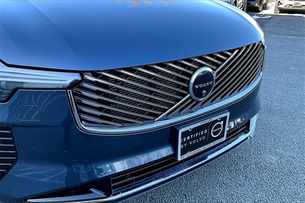 Certified 2026 Volvo XC90 B6 Plus w/ Protection Package Premier image 34