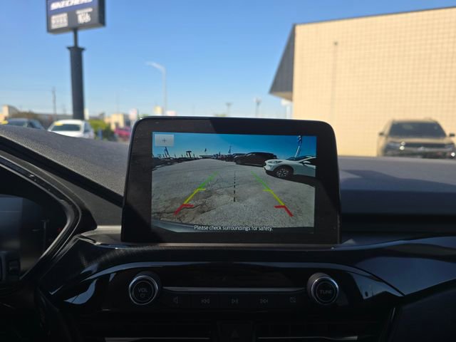 Certified 2025 Ford Escape ST-Line AWD/4WD image 17