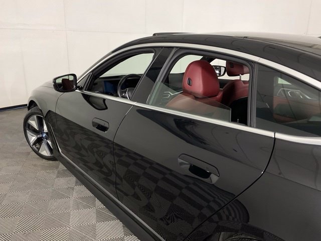 Certified 2024 BMW i4 eDrive35 w/ Premium Package RWD image 38