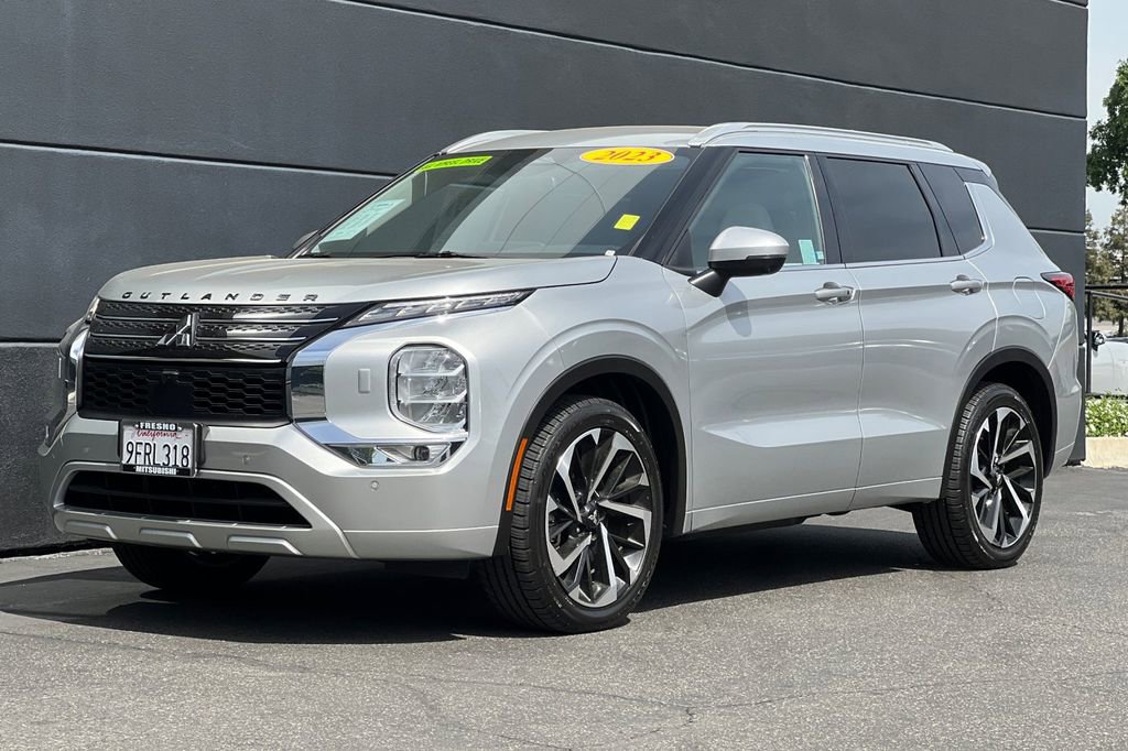 Used 2023 Mitsubishi Outlander SEL image 10