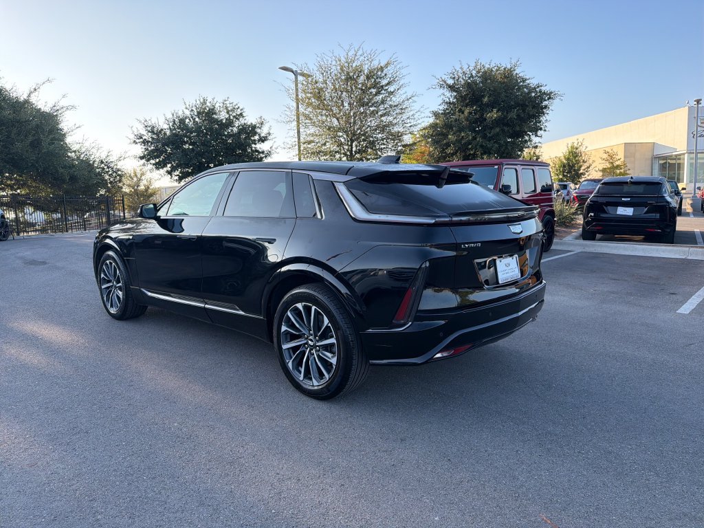 Certified 2024 Cadillac Lyriq Sport AWD/4WD image 7