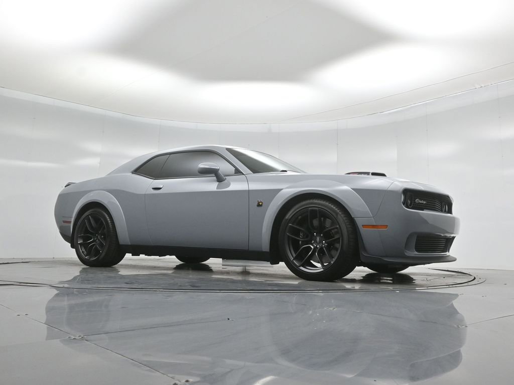 Used 2021 Dodge Challenger R/T Scat Pack RWD image 3