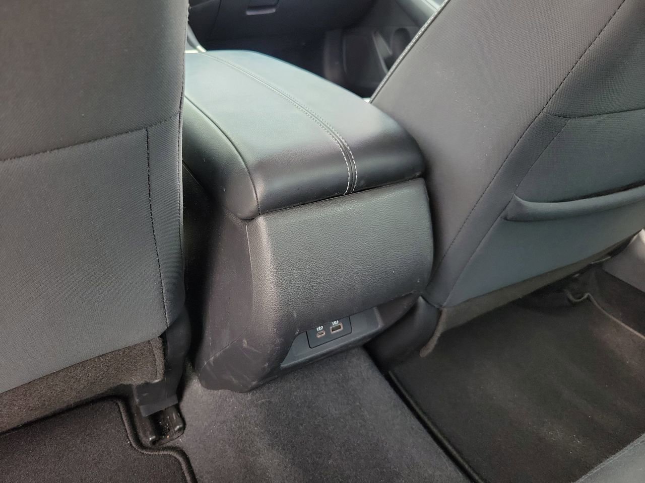 Used 2025 Nissan Altima 2.5 SV image 10