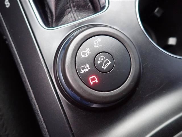 Used 2019 Ford Explorer XLT w/ Equipment Group 202A AWD/4WD image 18
