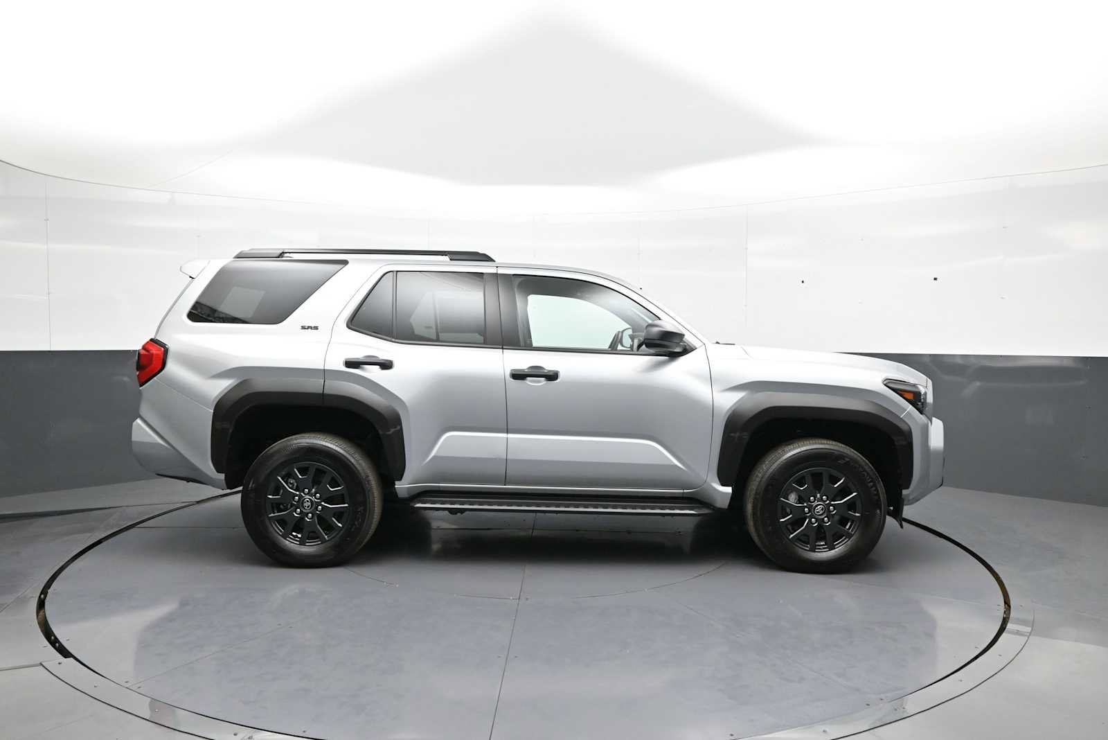 Certified 2025 Toyota 4Runner SR5 AWD/4WD image 5