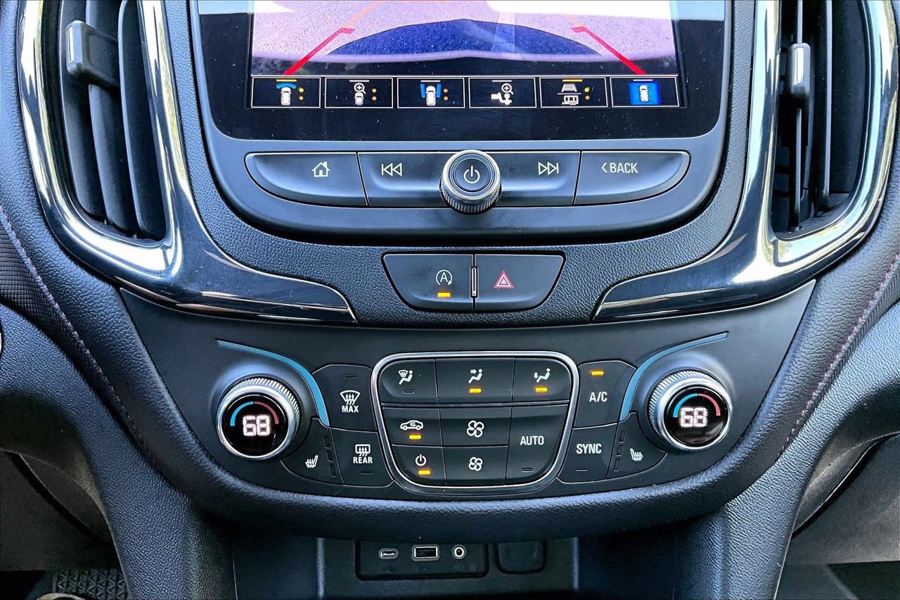 Used 2024 Chevrolet Equinox RS FWD image 16