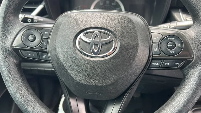 Used 2022 Toyota Corolla LE FWD image 21