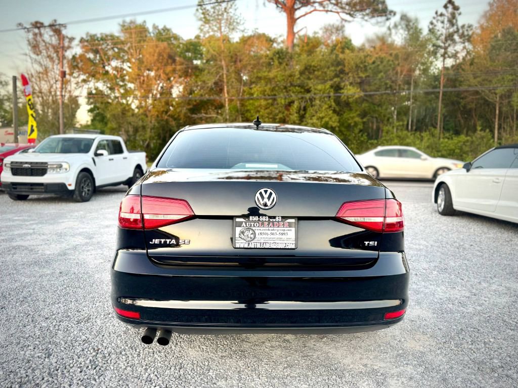 Used 2015 Volkswagen Jetta SE FWD image 3