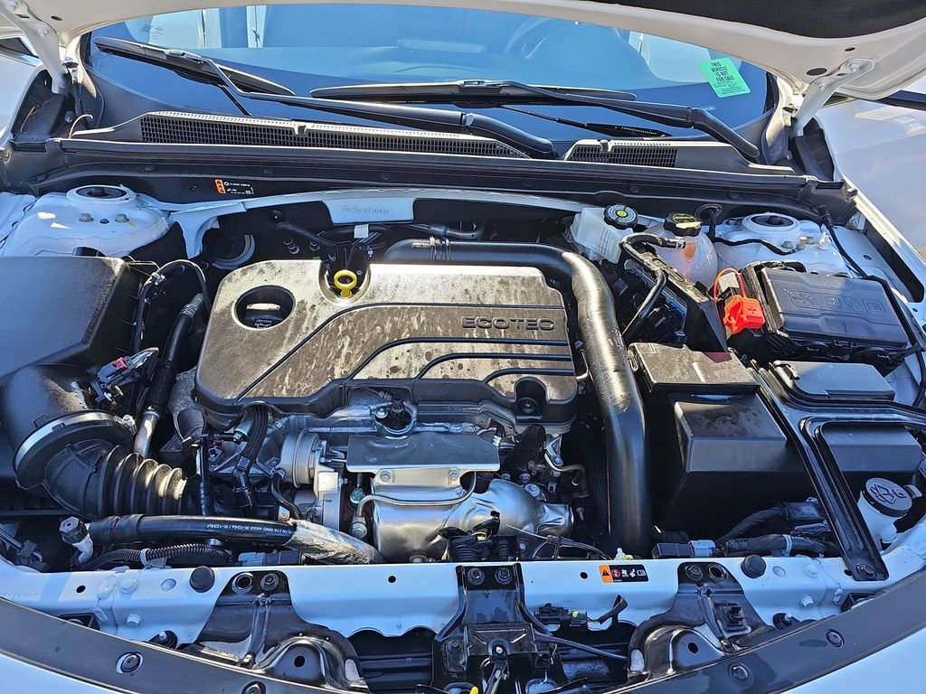 Used 2025 Chevrolet Malibu LT image 28