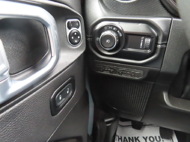 Used 2024 Jeep Wrangler Unlimited Rubicon AWD/4WD image 33