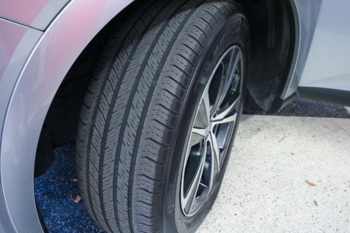 Used 2023 Lexus RX 350 Premium w/ Accessory Package (Z1) FWD image 9