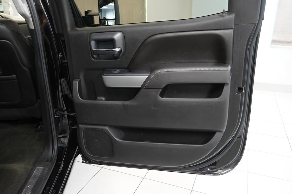 Used 2015 Chevrolet Silverado 2500 LTZ w/ Duramax Plus Package AWD/4WD image 21