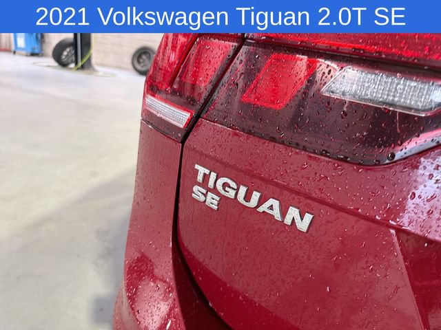 Used 2021 Volkswagen Tiguan SE w/ Panoramic Sunroof Package AWD/4WD image 17