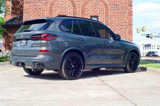 Used 2024 BMW X5 M60i AWD/4WD image 5