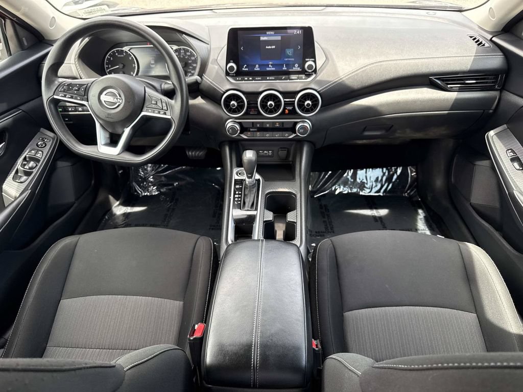 Certified 2025 Nissan Sentra SV FWD image 15