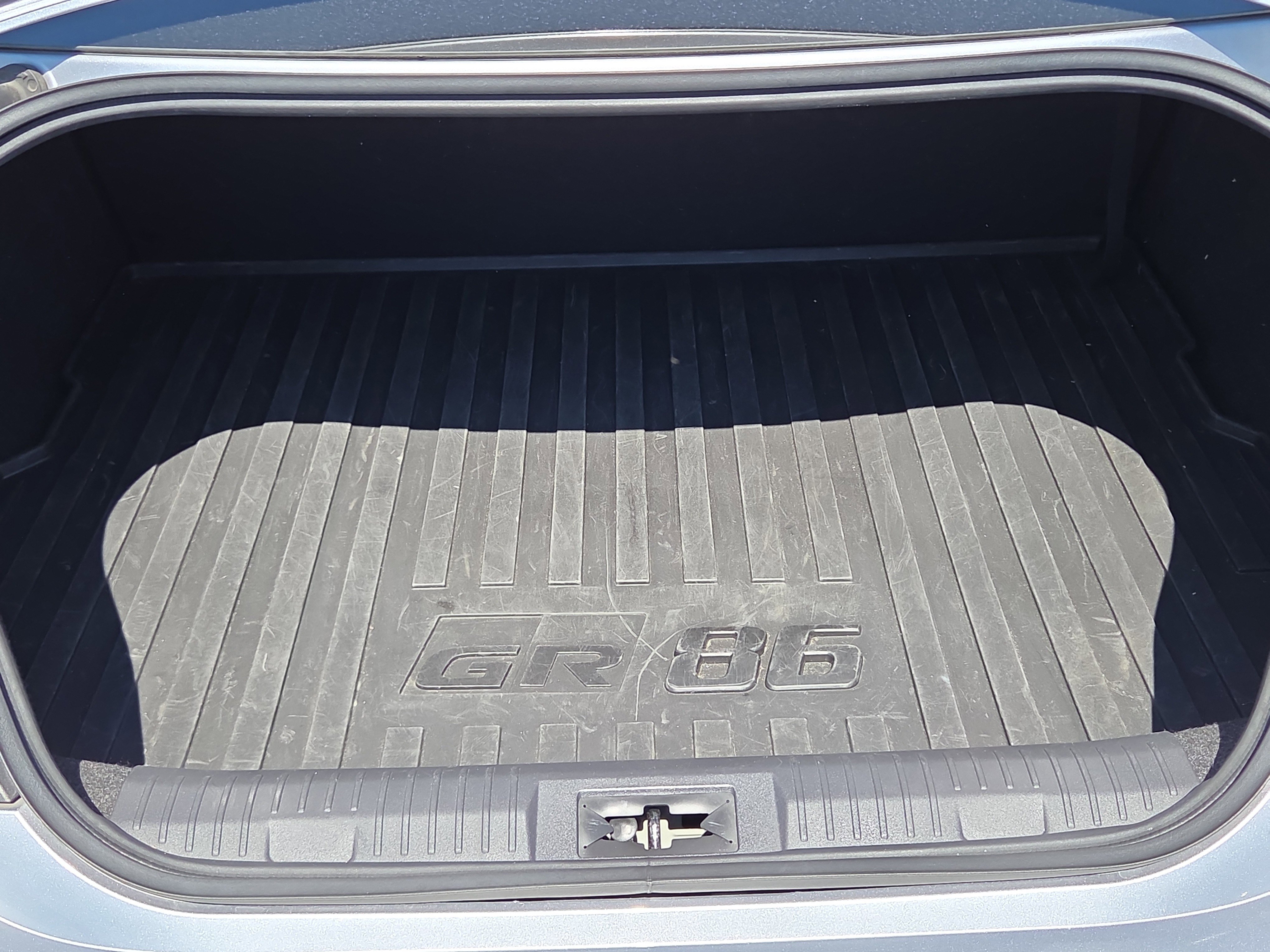 Used 2023 Toyota GR86 w/ ALL Weather Mat Package (TMS) RWD image 27