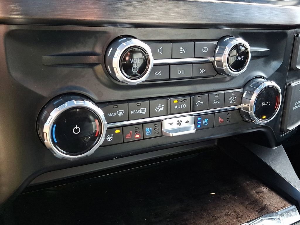 Used 2023 Ford F250 Lariat w/ Sport Appearance Package image 16