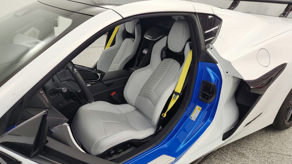 Used 2025 Chevrolet Corvette Z06 w/ Battery Protection Package RWD image 37