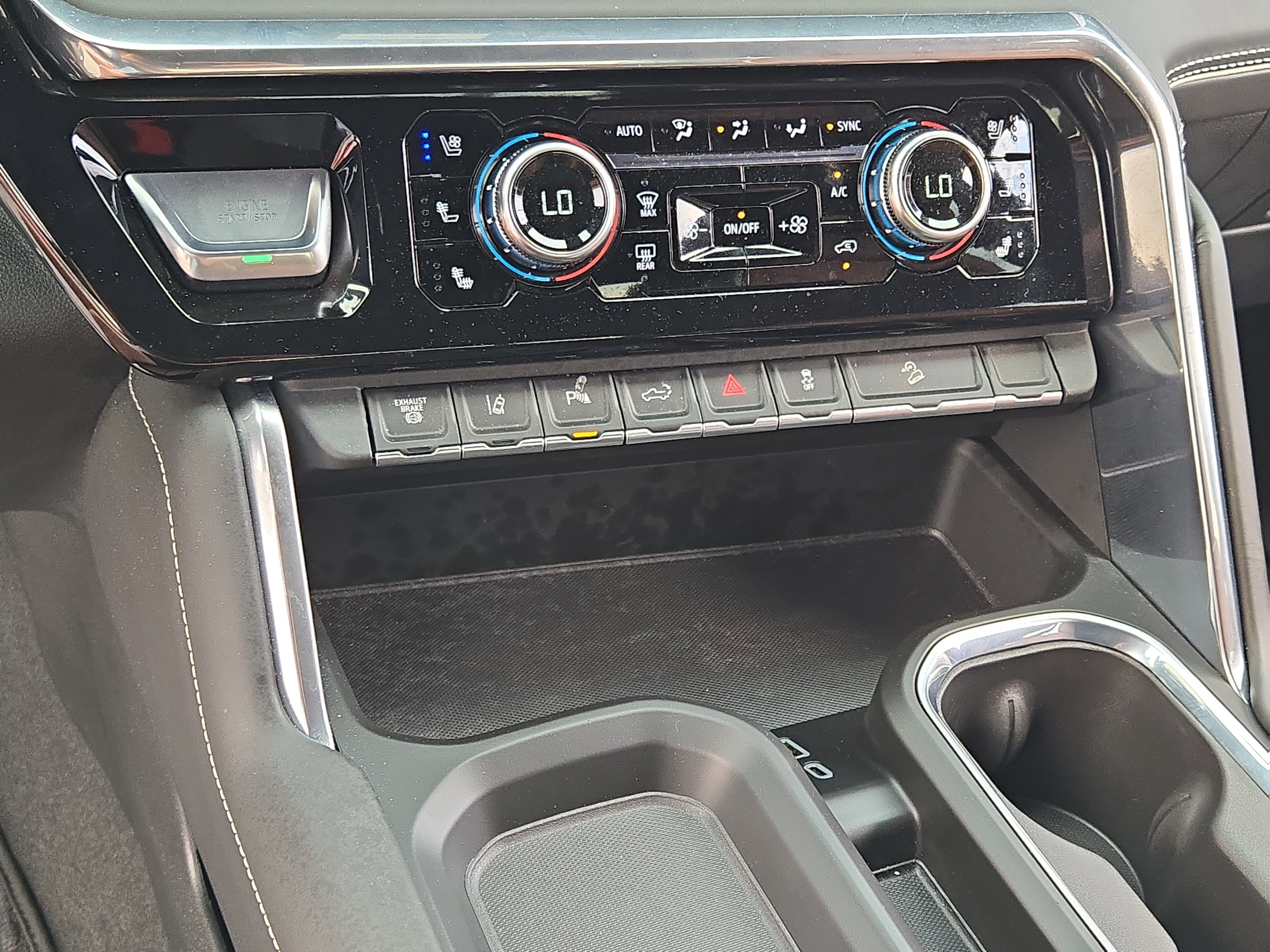 Used 2026 GMC Sierra 3500 Denali Ultimate image 25