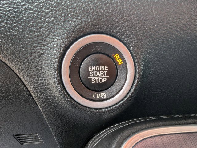 Used 2018 Dodge Challenger SXT image 19