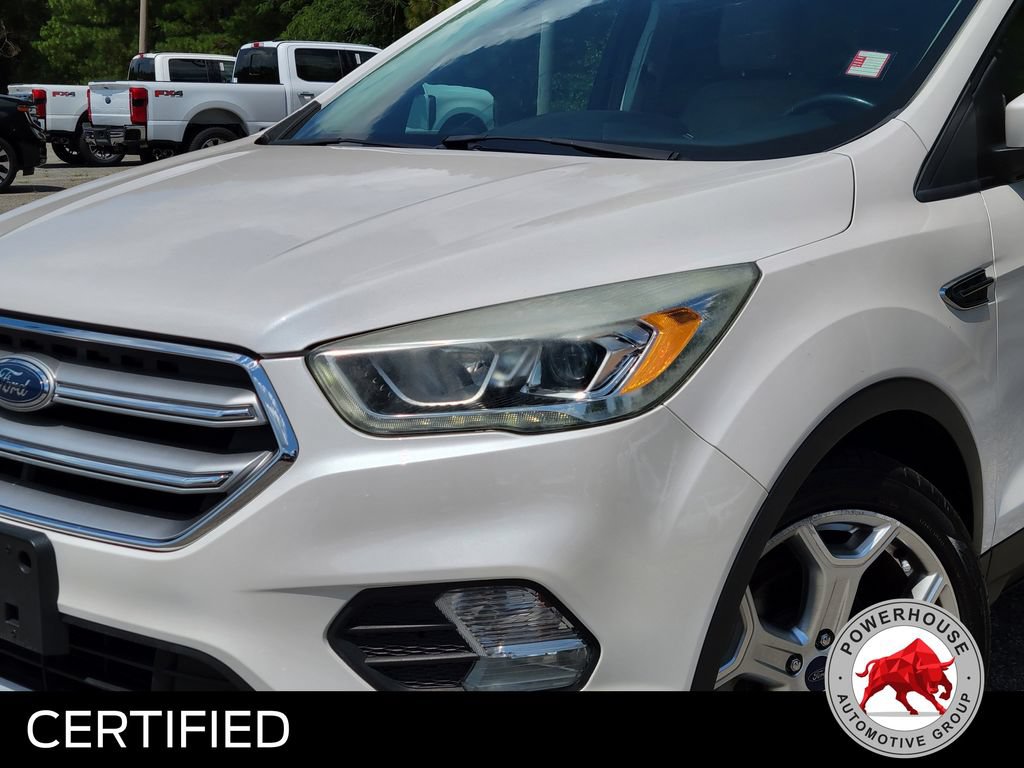 Used 2017 Ford Escape Titanium FWD image 11