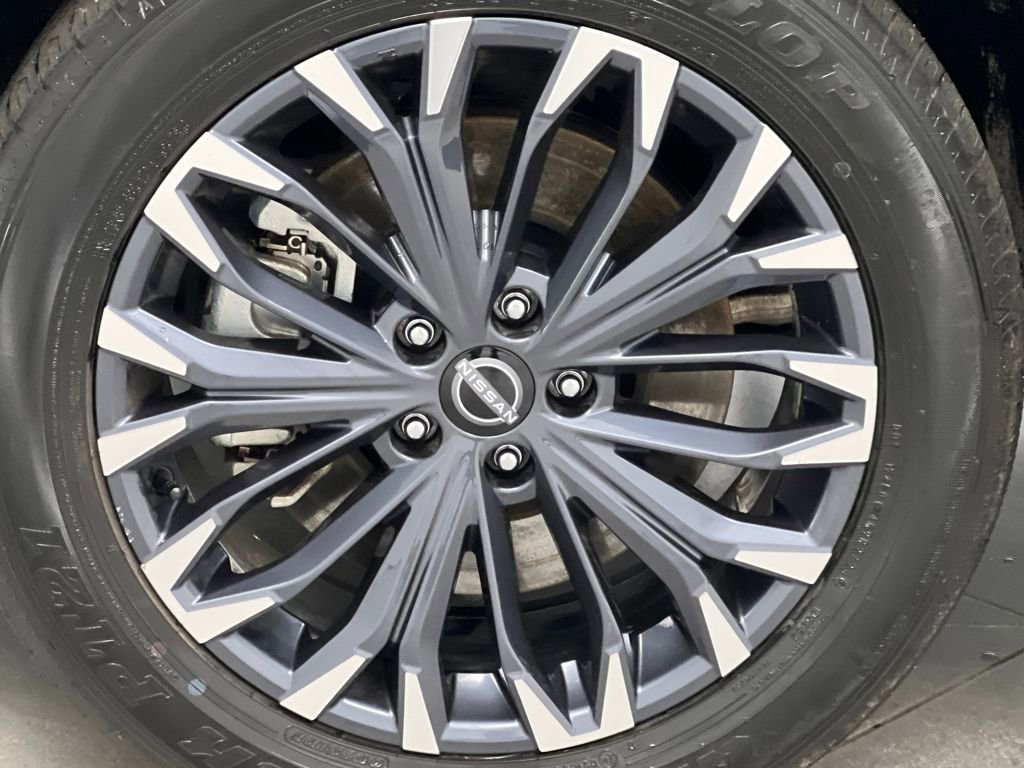 Used 2025 Nissan Rogue SL w/ Tech Package image 64