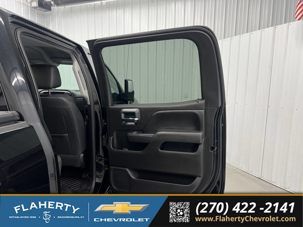 Used 2018 GMC Sierra 2500 SLT w/ Duramax Plus Package AWD/4WD image 12