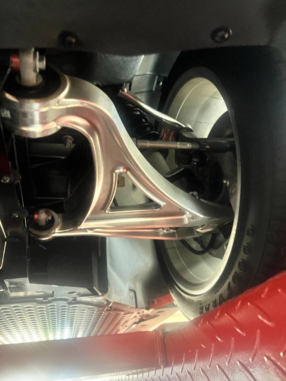 Used 2005 Ford GT RWD image 26