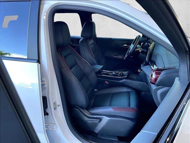 Used 2025 Chevrolet Equinox RS FWD image 9