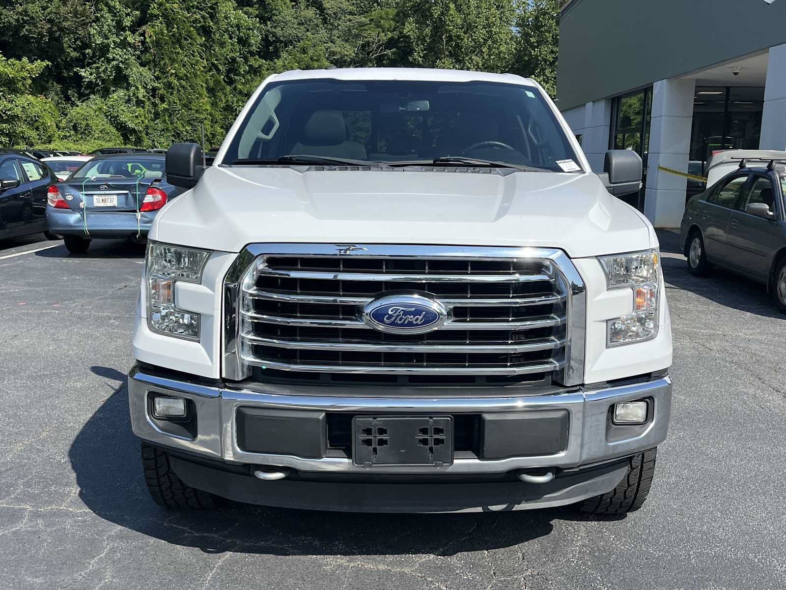 Used 2016 Ford F150 XLT w/ Equipment Group 302A Luxury AWD/4WD image 6