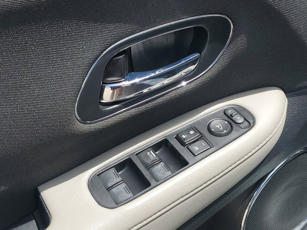 Used 2021 Honda HR-V EX image 22