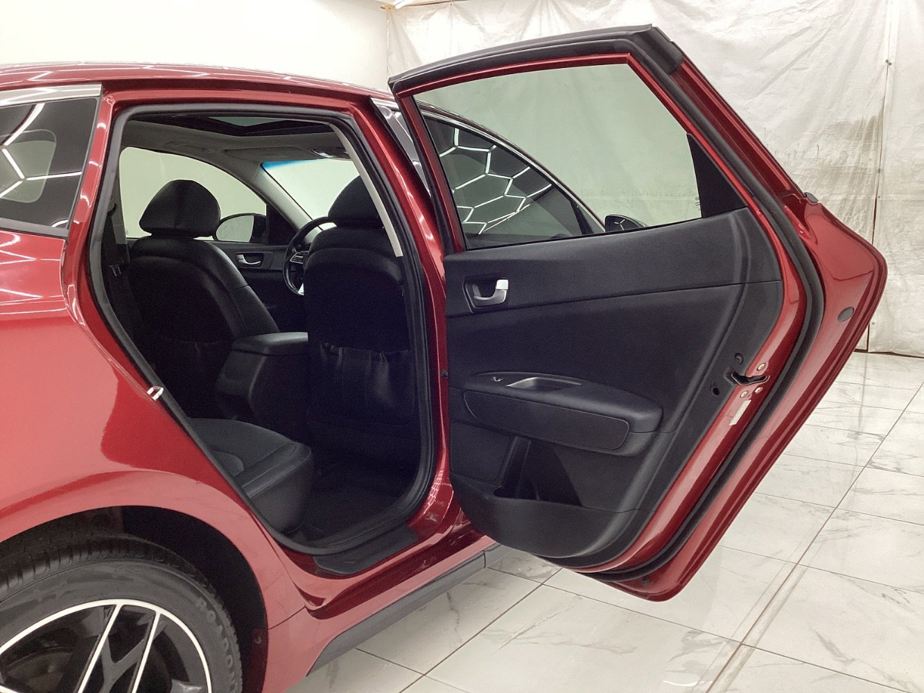 Used 2020 Kia Optima SE image 23